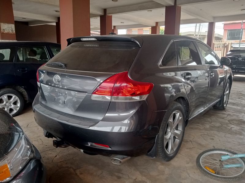 Thumbnail 4 of 2009 Toyota Venza le
